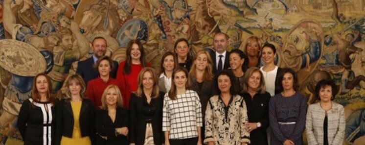 Doa Letizia recibe a los galardonados en los Premios de la Federacin Espaola de Mujeres Directivas Ejecutivas Profesionales y Empresarias
