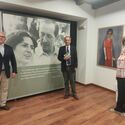 FMCCB expone en Cceres objetos personales de Miguel Delibes en homenaje a su mujer