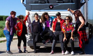 Mujeres lesbianas recorren Extremadura en camión contra prejuicios y discriminaciones