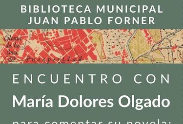 Conferencia de Mª Dolores Olgado en Mérida sobre su libro 'Cartas de París'