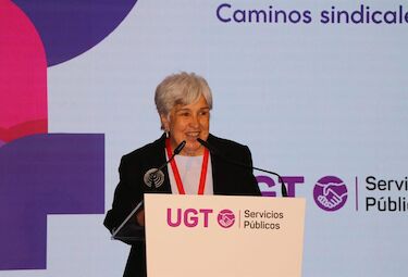 UGT Extremadura concede el IV Premio 8M 'Isabel Expósito Agúndez' a Luz Martínez