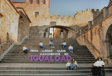 Cine, cultura y ruta senderista '8 motivos por la igualdad', con motivo 8M en Cáceres